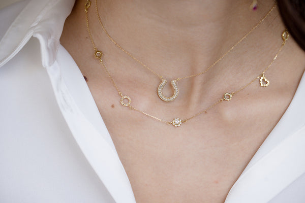 How to layer your fine jewelry, Hania Kuzbari style