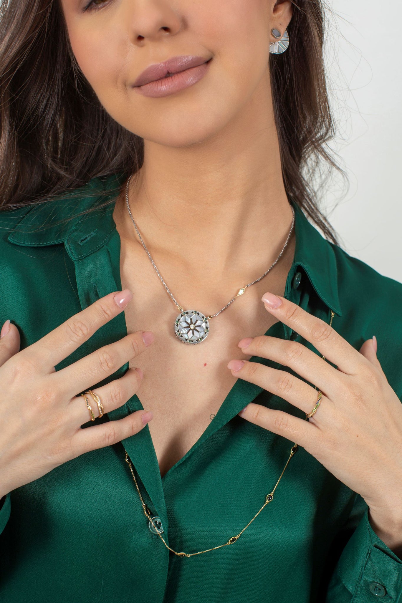 Mother of Pearl Arabesque Mavia Necklace