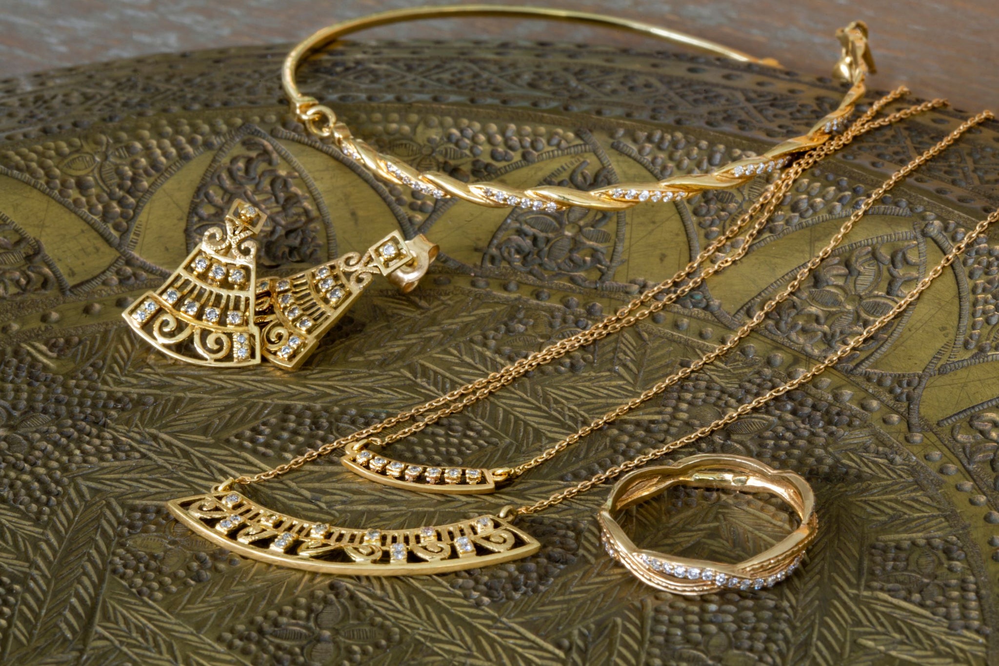 Levant Braided Bracelet with Diamonds