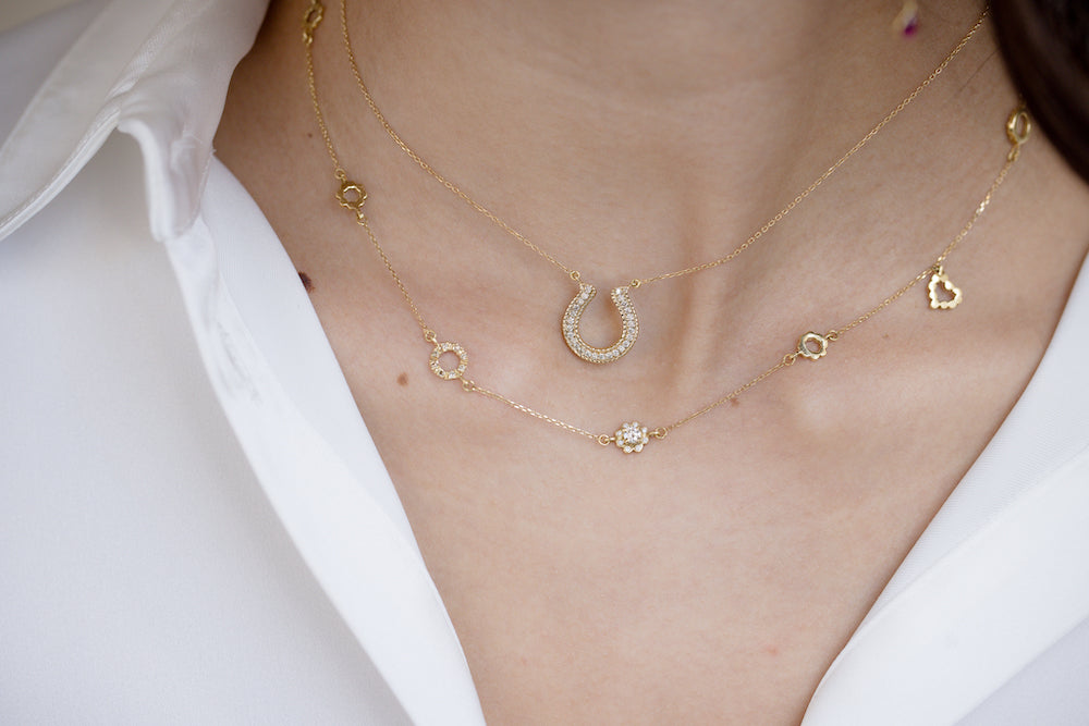 How to layer your fine jewelry, Hania Kuzbari style