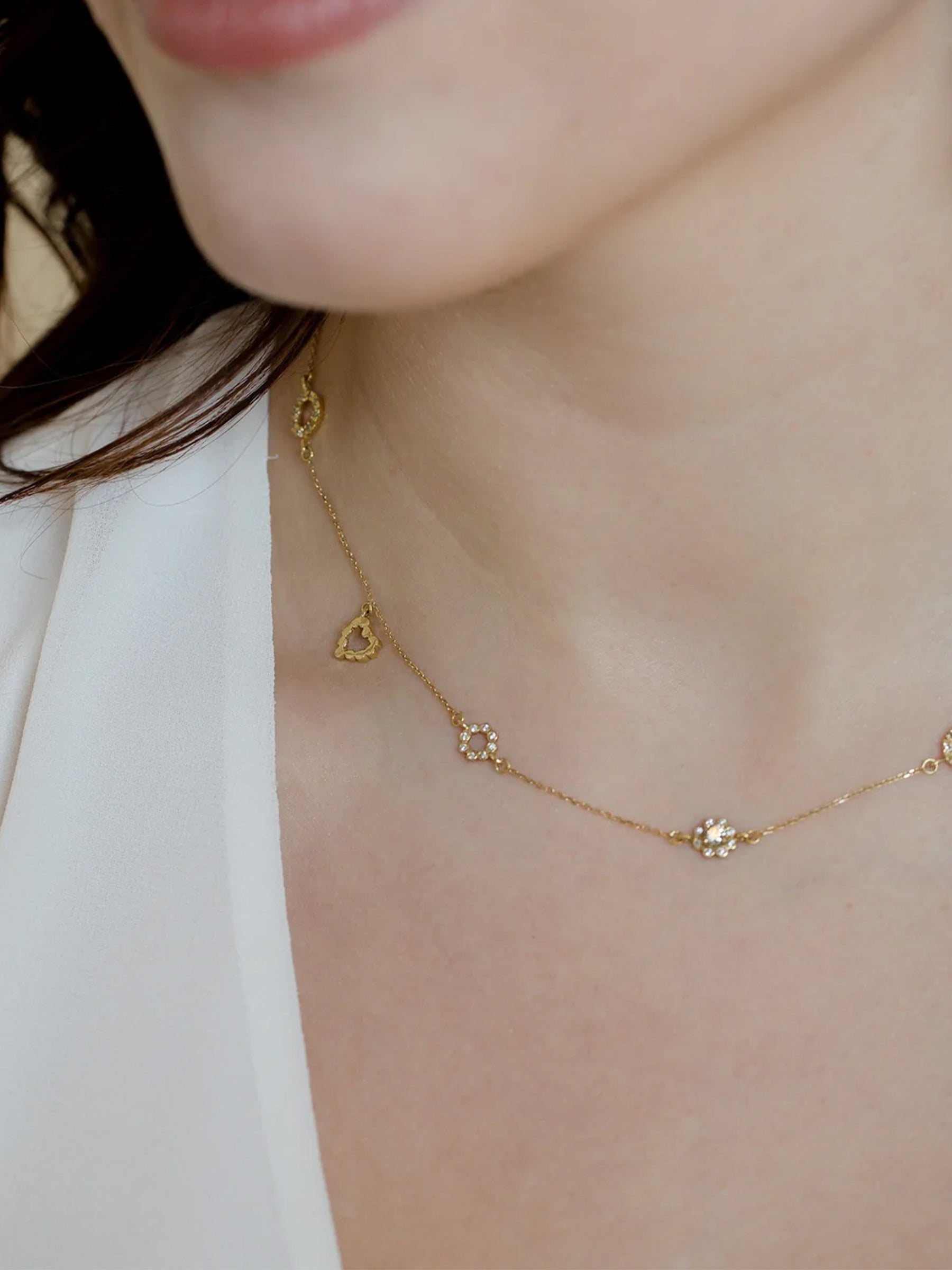 Diamonds Flora Necklace with Heart Charm