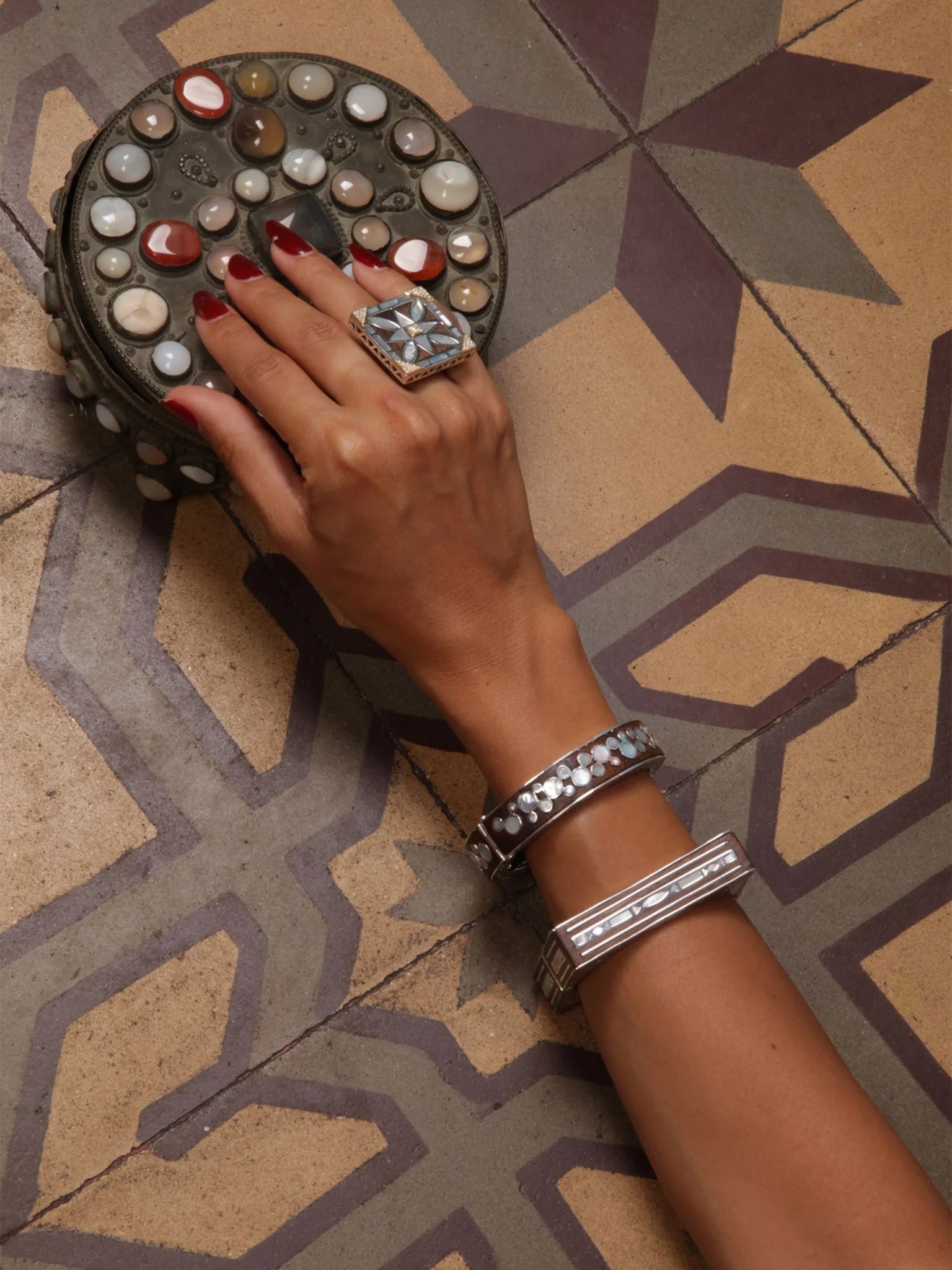 Mother of Pearl Arabesque Malika Ring