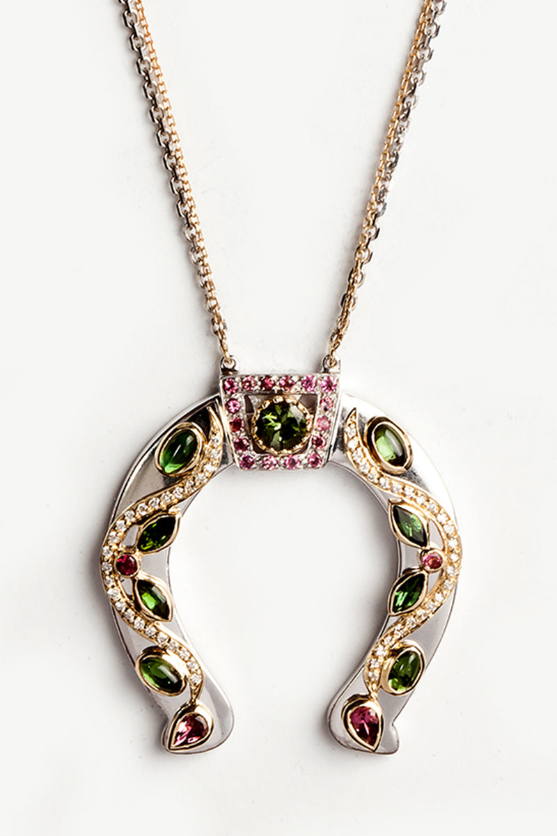 Horseshoe Royal Necklace