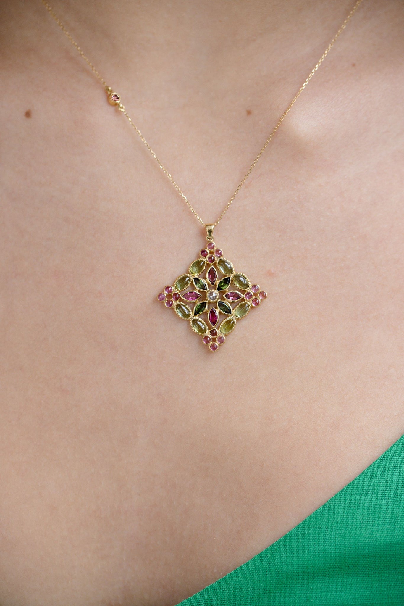 Arabesque Necklace with Multicolored Tourmalines, Diamond Center